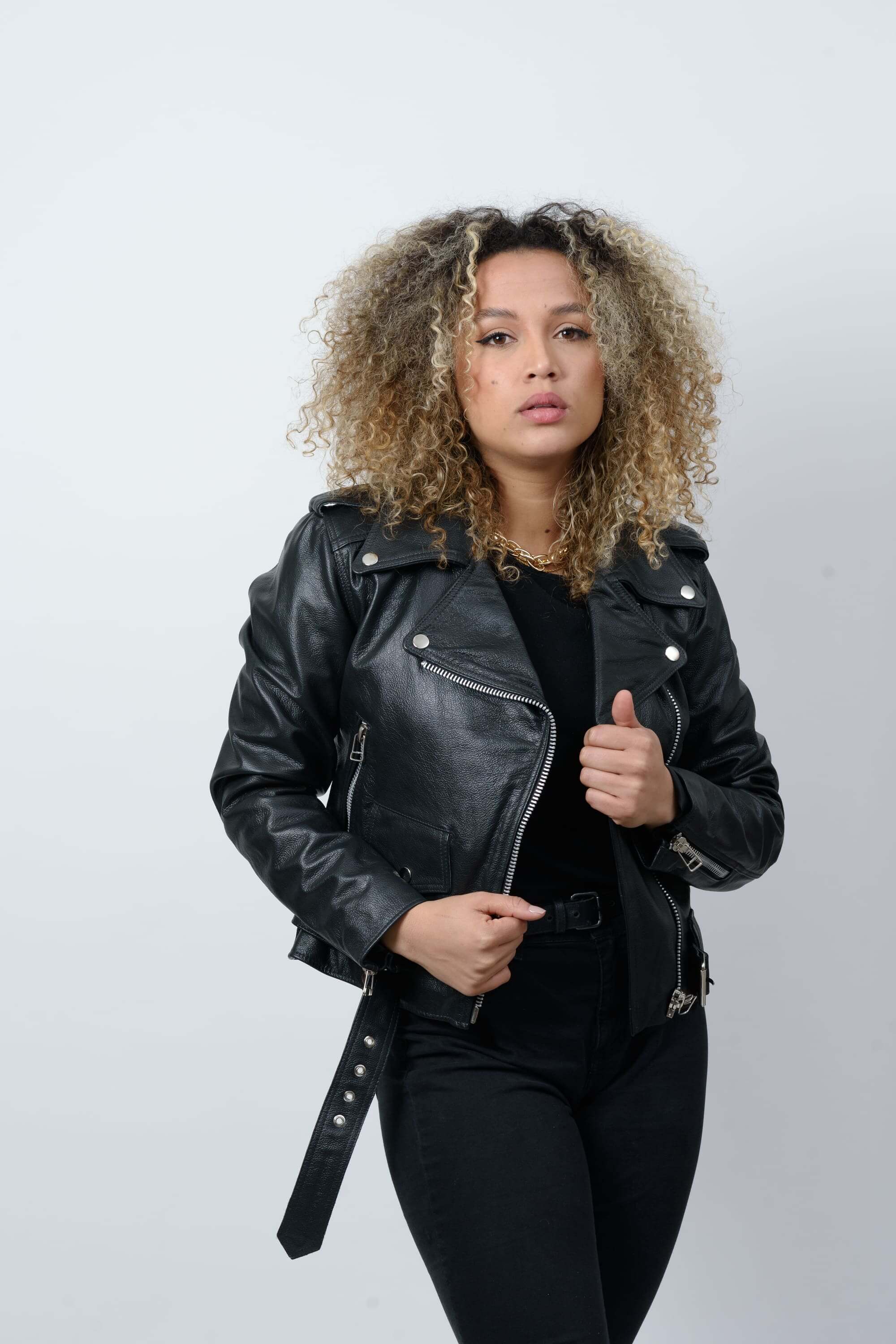 Jaqueta Moto linha custom Feminina Couro Legítimo